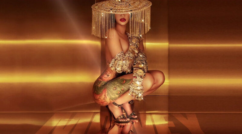 Cardi B – Money