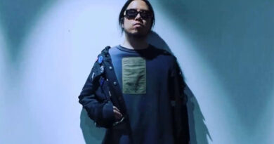 Art Dealer