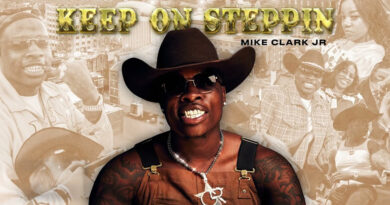 Mike Clark Jr - Keep On Steppin
