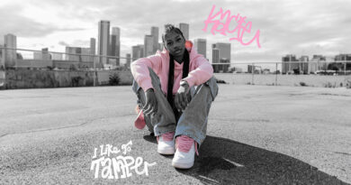 Kacie - I Like To Tamper