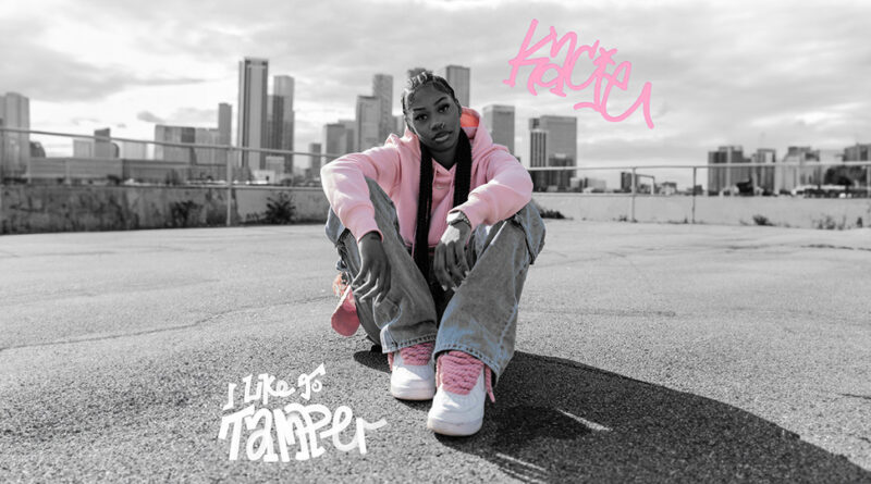 Kacie - I Like To Tamper