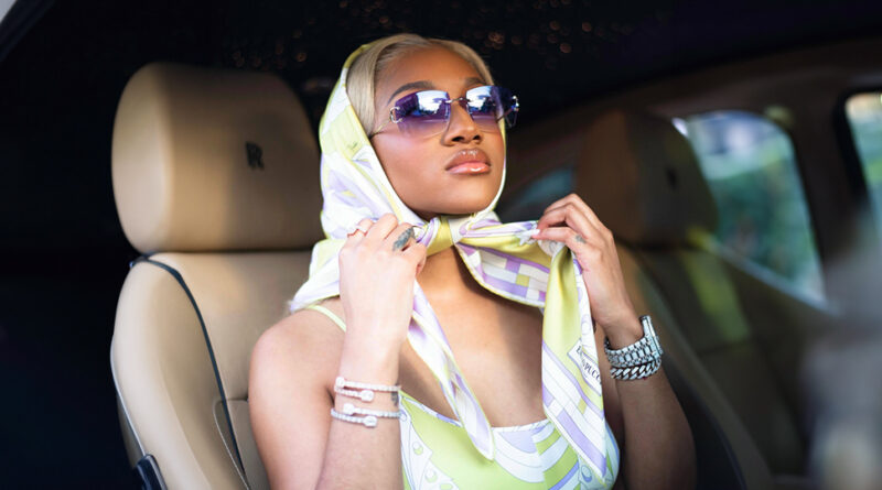 Taylor So Made - Poppin It