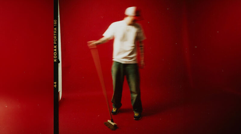 Louu - theredtape.