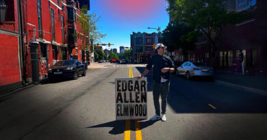 Mic Excel - Edgar Allen Elmwood