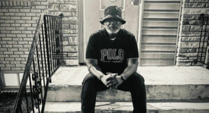 J. Scott da illesT - FAMILIAR GROUNDS