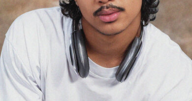 Not Klyde - ILOVENK Deluxe