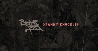 Swamp Thing - Granny Knuckles