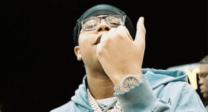 VonOff1700 - Seen First