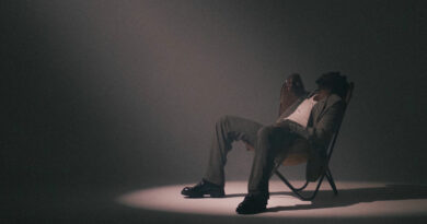 Aklesso - Still Lonely