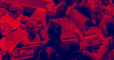 C Plus - Viernes Negro Quatro