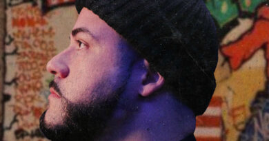 Knaladeus - Never Left