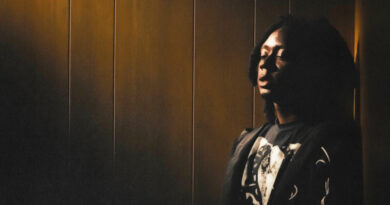 Slimelife Shawty - Never Loved Us