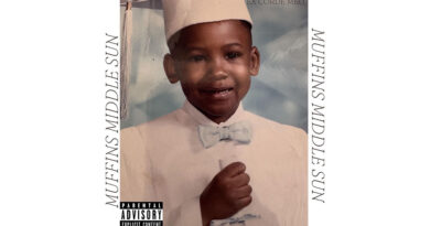 Two-Onez - MUFFIN MIDDLE SUN