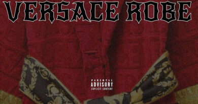 Apollo Ali - VERSACE ROBE