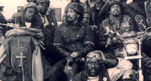 Cochise - NOBODY MOVE