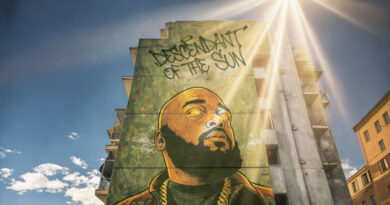 Hollywood Dots The Oncelor - Descendant of the Sun