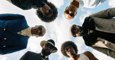 Snoop Dogg - Stop Counting My Poccets