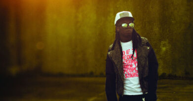 Lil Wayne - I Am Not A Human Being