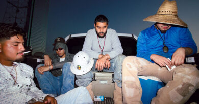 BashfortheWorld - Dinero. Dolores y Dios. (Vol. 2)